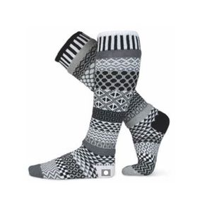 Solmate midnight knee high socks NWT sz Med